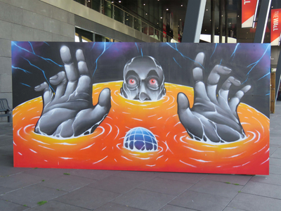 844151 Afbeelding van het paneel gemaakt door graffitikunstenaar 'DRone' dat geveild gaat worden, opgesteld op de ...